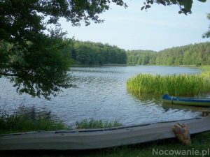 Działka inwestycyjna nad jeziorem
